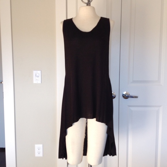 Asymmetric laser cut long top - Picture 5 of 8